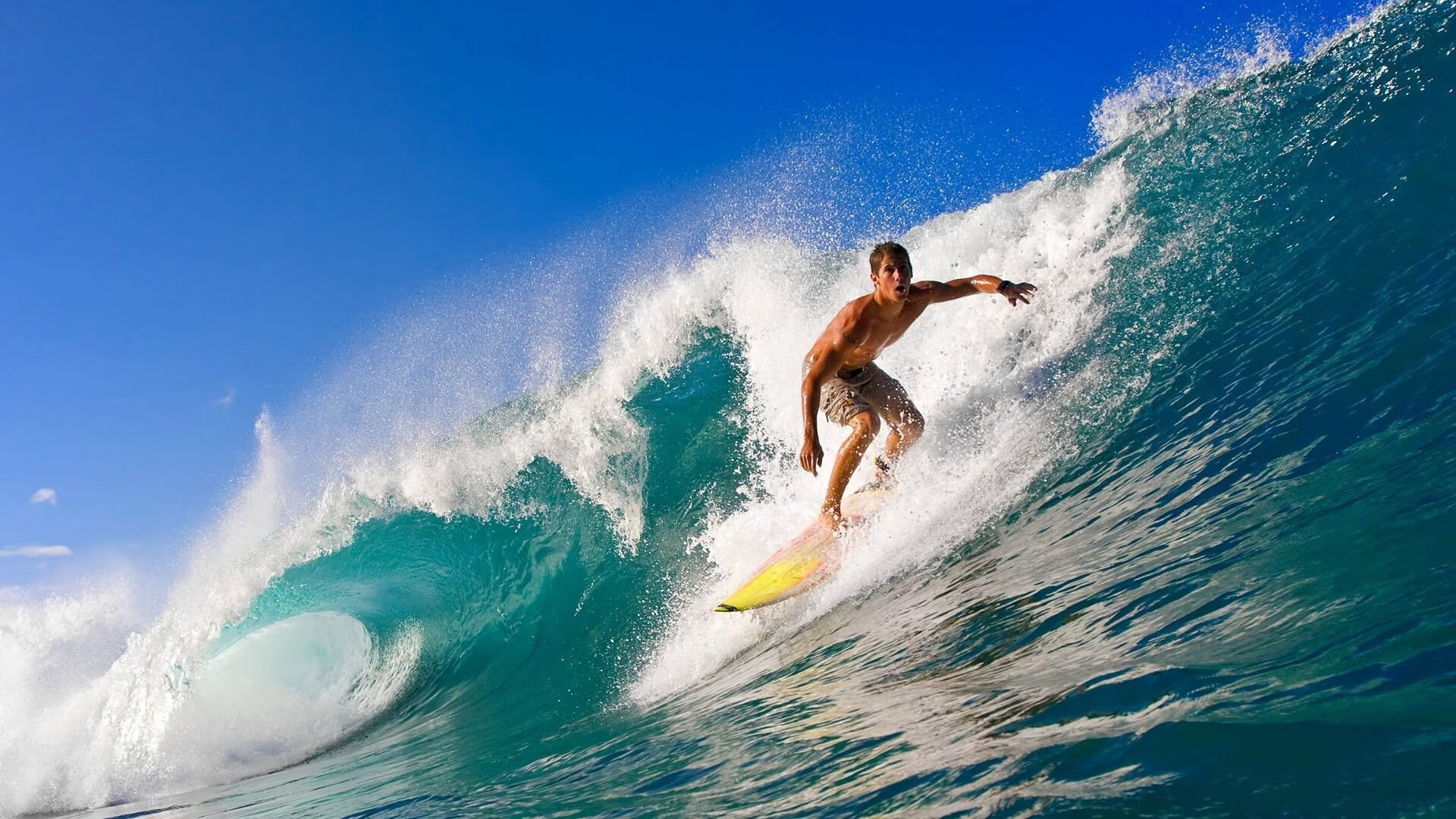 雷恩内部串联流畅不断拉开比赛节奏，雷恩队主场