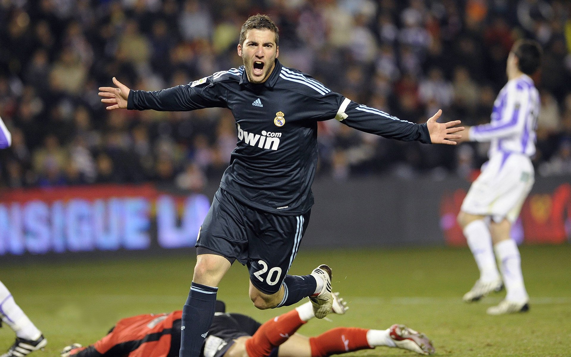 足球场馆数字化管理平台正式上线，提升运营效率，足球场管理系统app